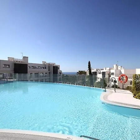 Luxury, Ocean View, Pool, Gym & Club Apartment Fuengirola