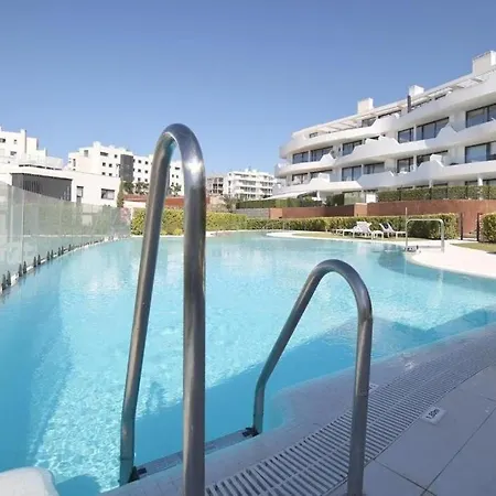 Appartement Luxury, Ocean View, Pool, Gym & Club *